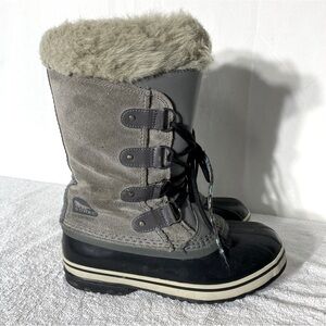 Sorel Grey Suede Leather Lace Up Mid Calf Winter Boots 5